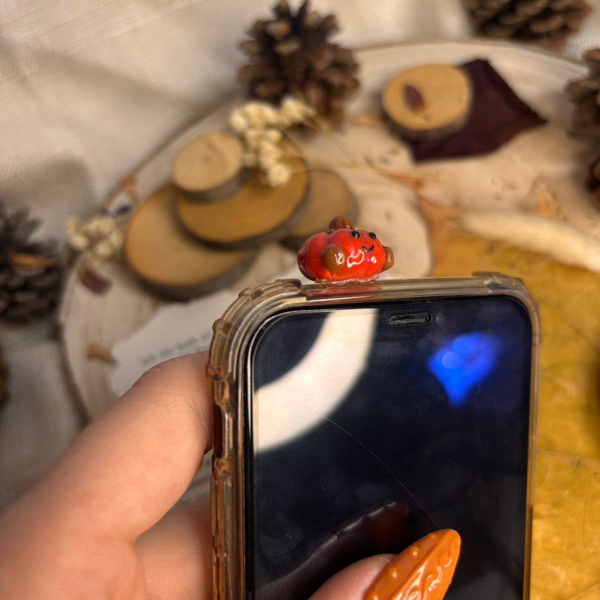 Figurina Dovlecel Pentru Telefon din lut polimeric, toamna, dovleac, cottagecore